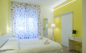 Rainbhome Colourful Roman Suites
